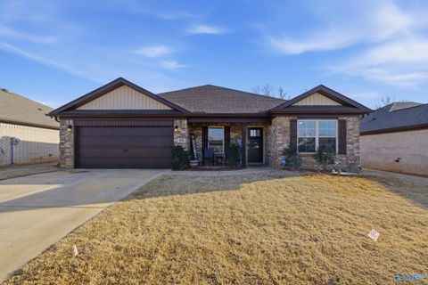 Homes For Sale - 106 Cedar Lake Road #N/A<br/> Toney, AL 35773