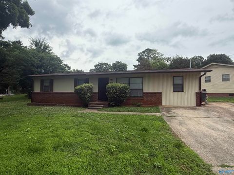 Homes For Rent - 641 Dawson Terrace<br/> Huntsville, AL 35811