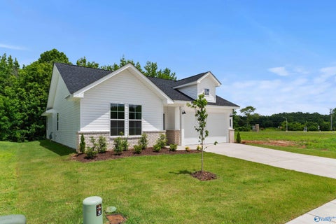 Homes For Sale - 113 Plum Tree Lane<br/> Hazel Green, AL 35750