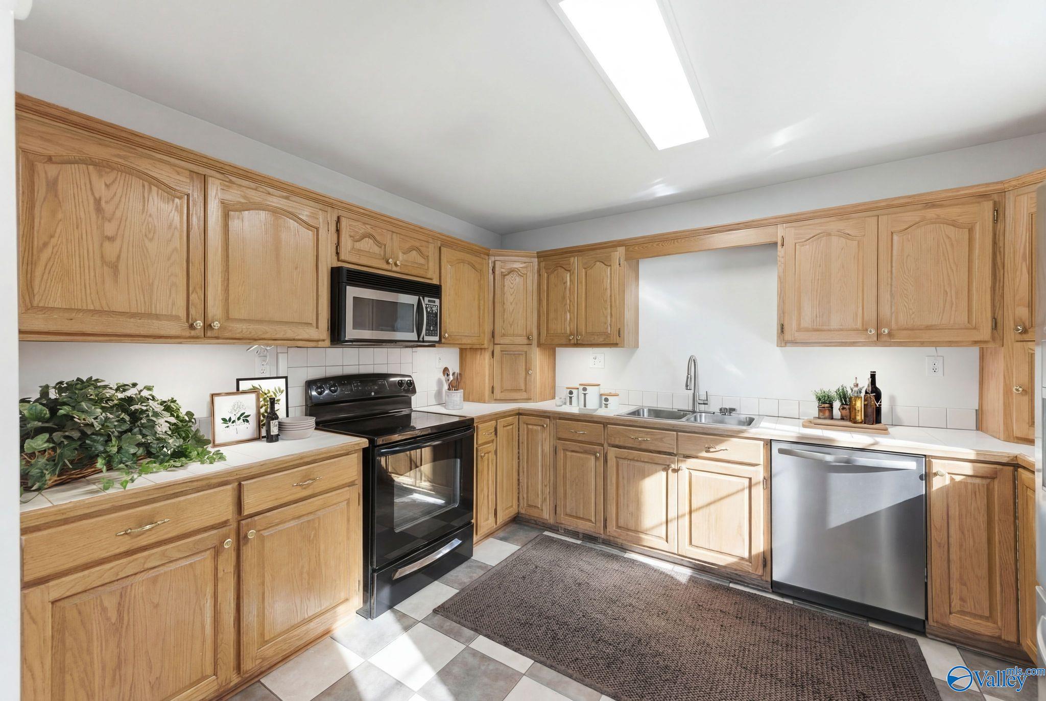 1094 Perkins Wood Road