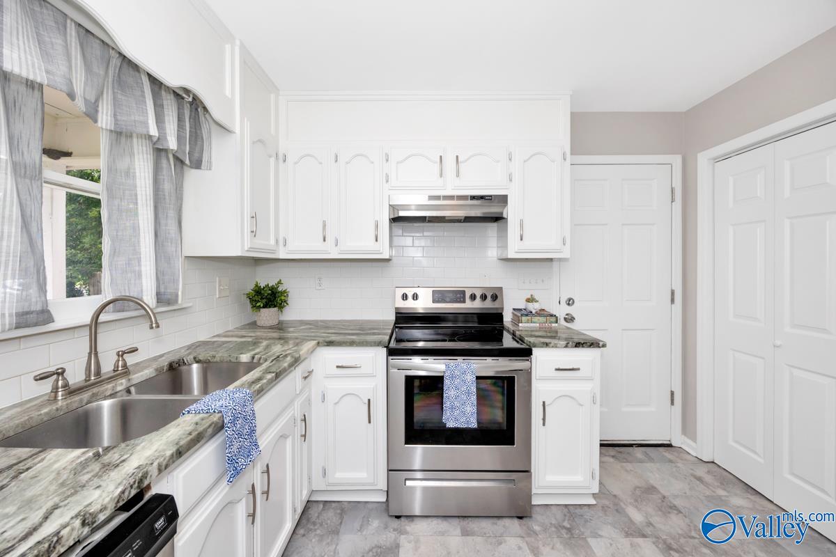 1503 Cedarwood Circle, Huntsville, Alabama image 14