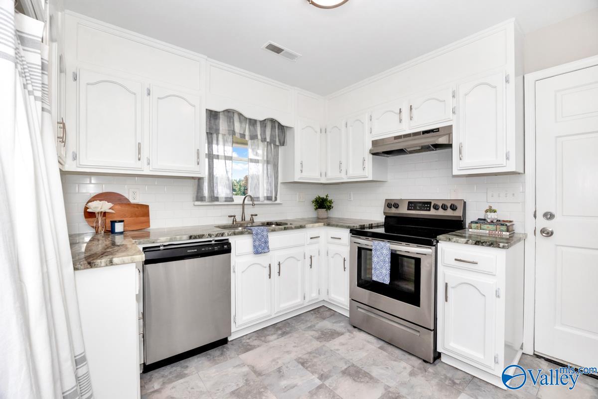 1503 Cedarwood Circle, Huntsville, Alabama image 15