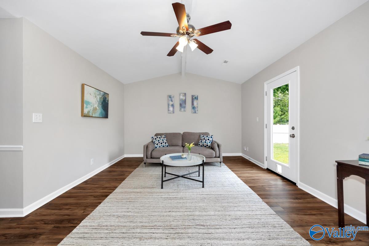 1503 Cedarwood Circle, Huntsville, Alabama image 9