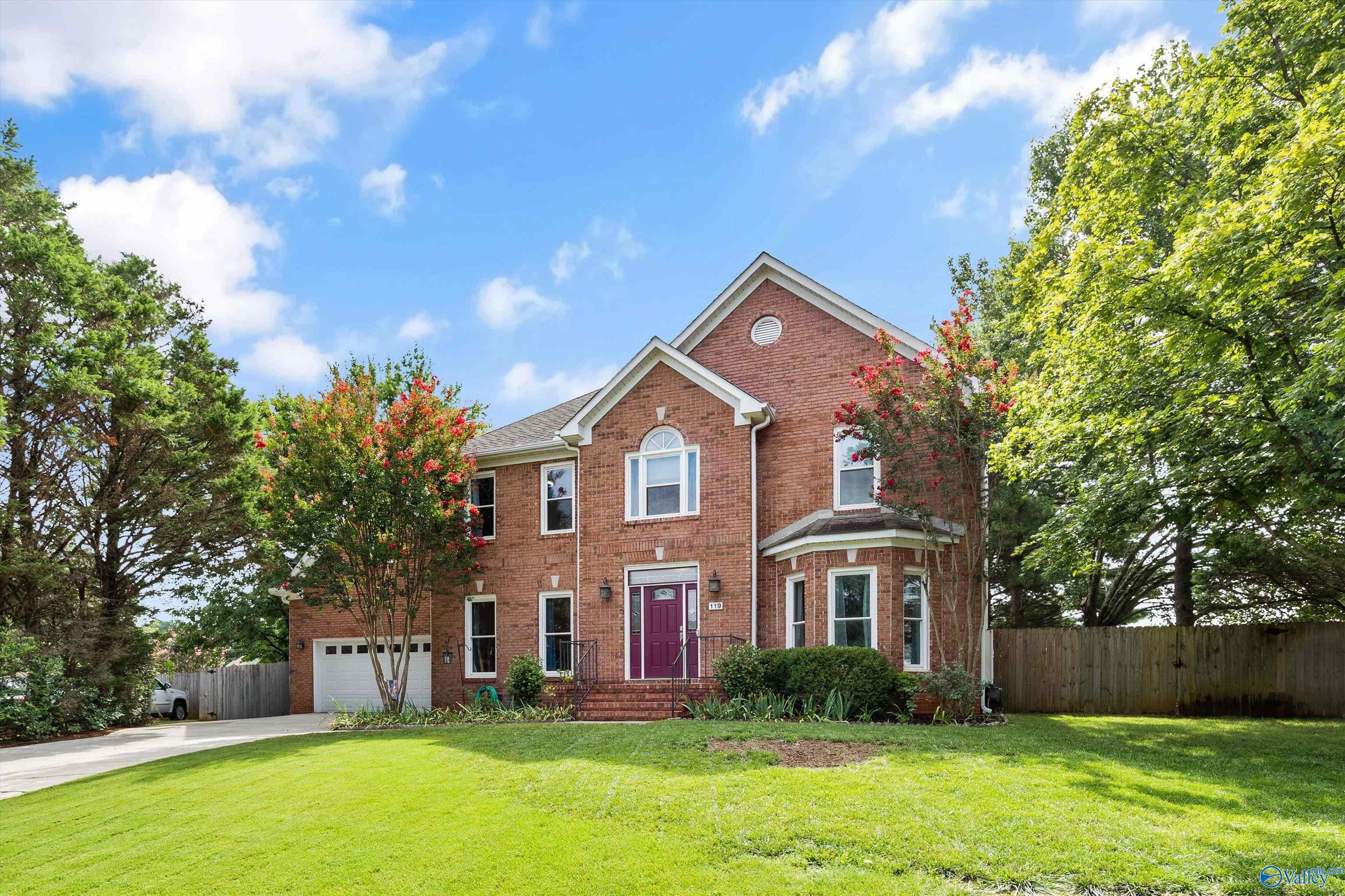 119 Caenstone Court