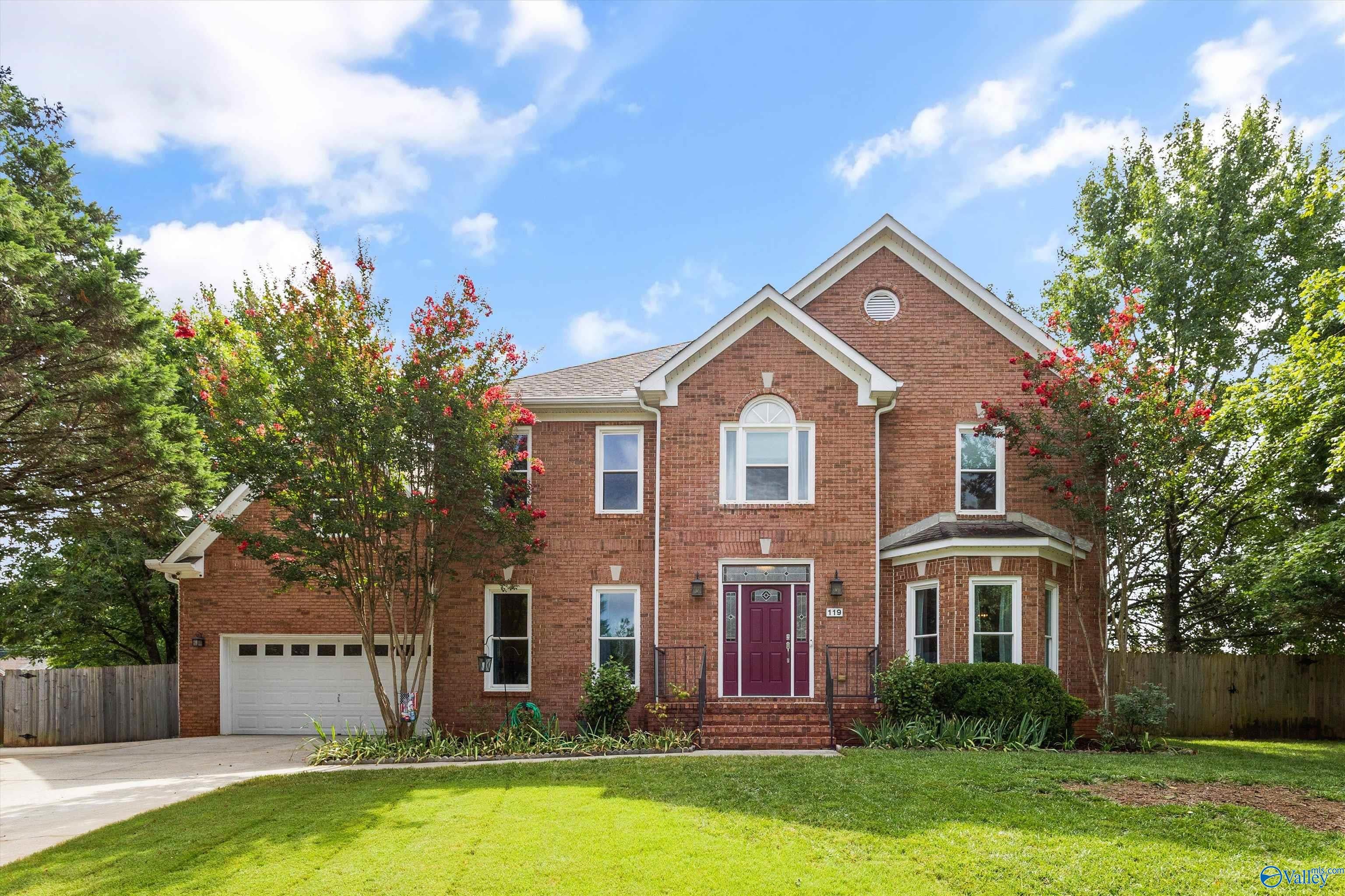 119 Caenstone Court