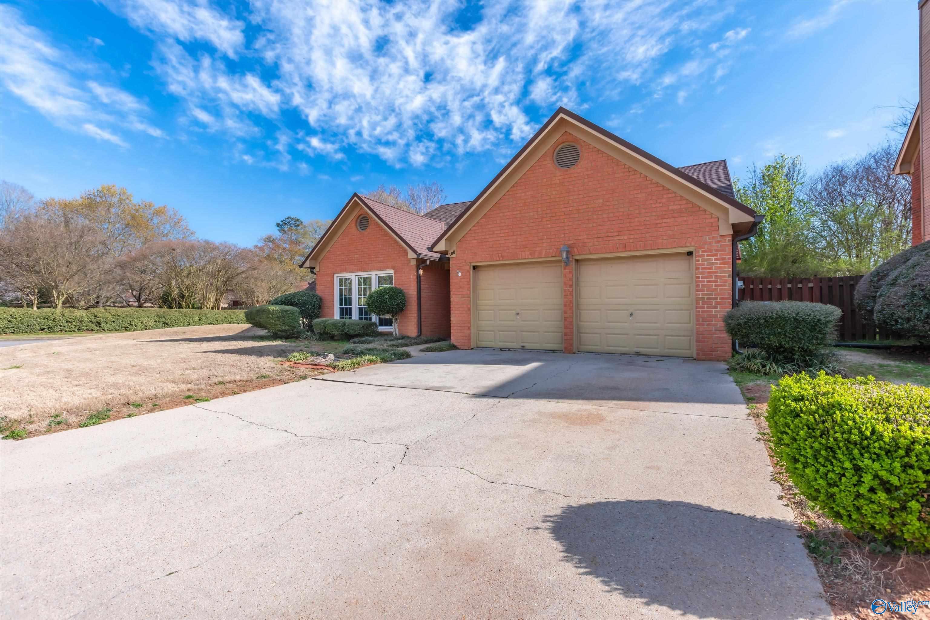 100 Spinnaker Ridge Drive, Huntsville, Alabama image 2