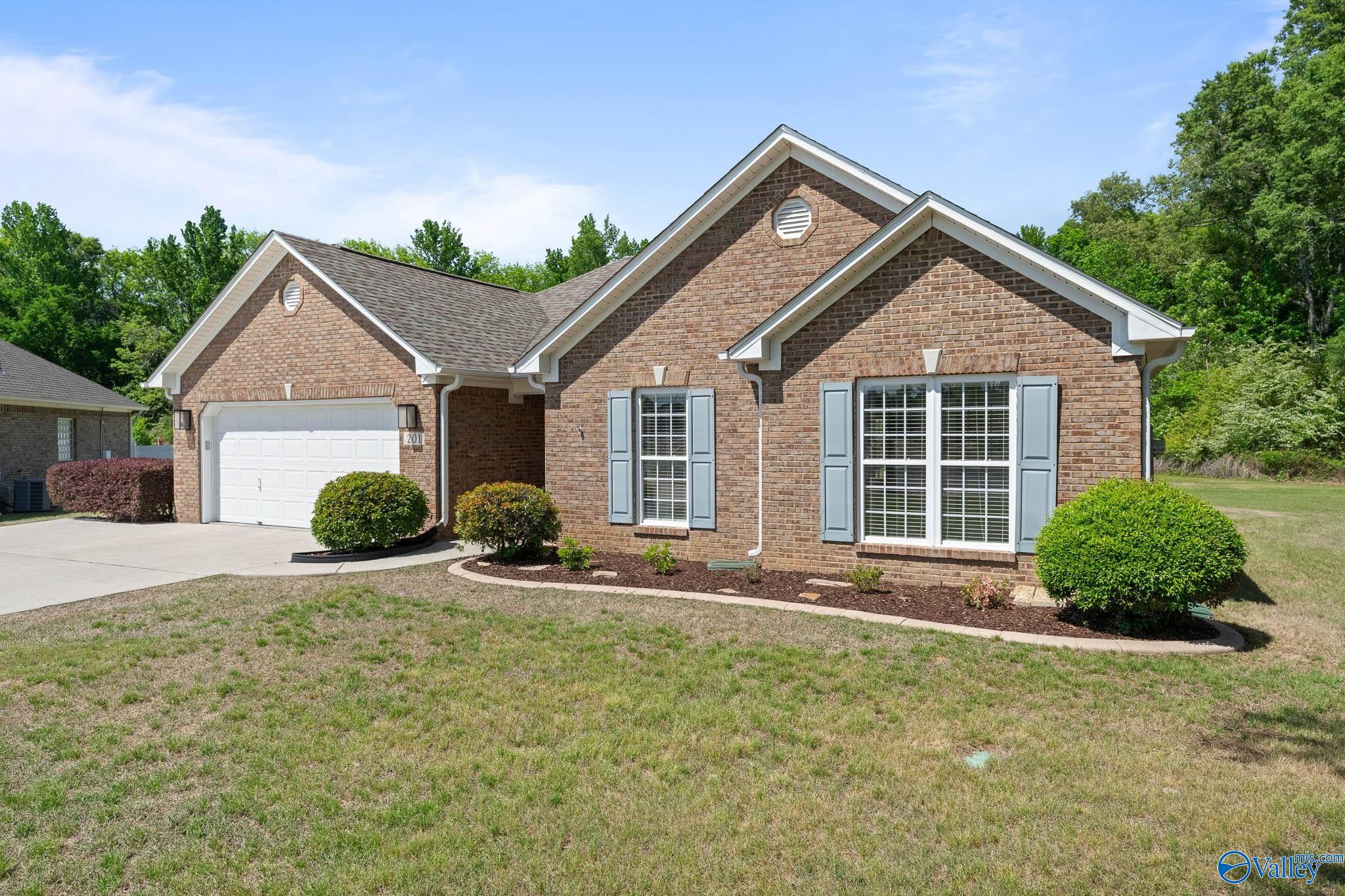 201 Deer Tracks Circle