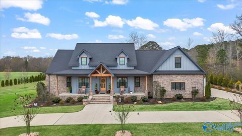 Photo of 20 Clarendon Road, Cullman, AL 35057 (MLS # 21913086)