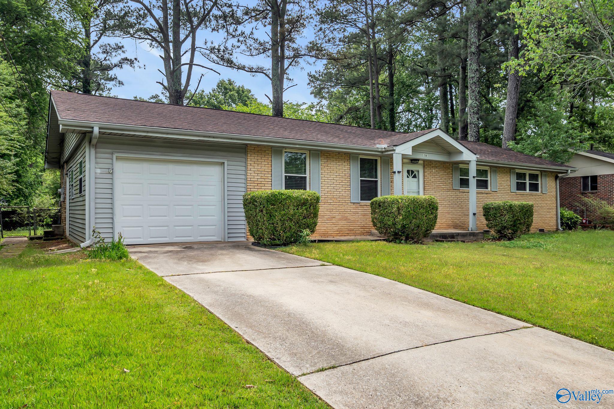 518 Delaney Road NW