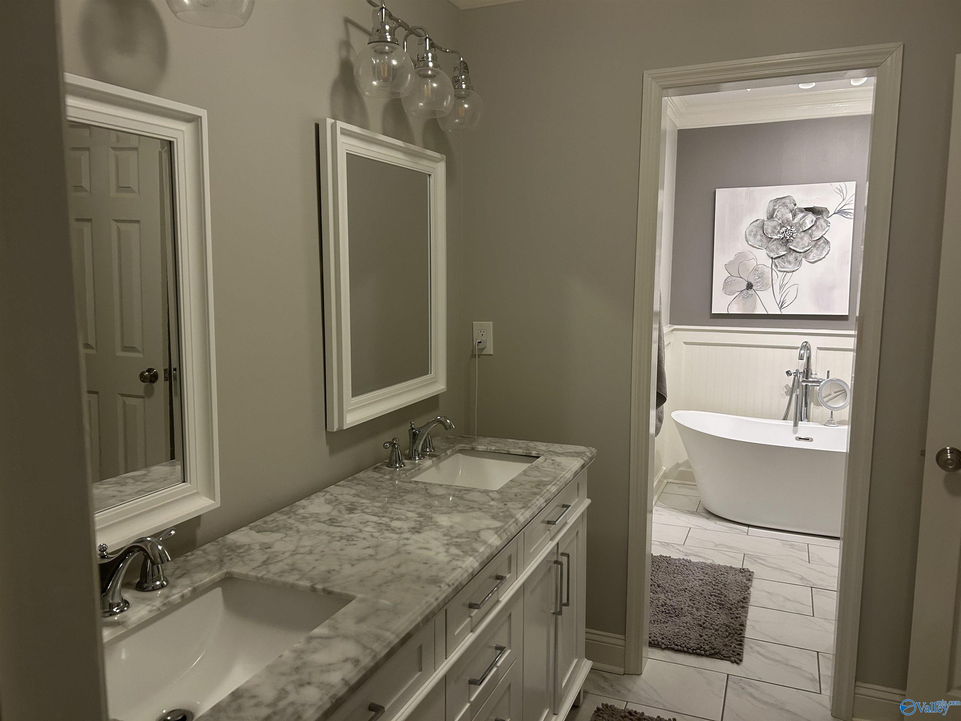 311 Inverness Drive SW