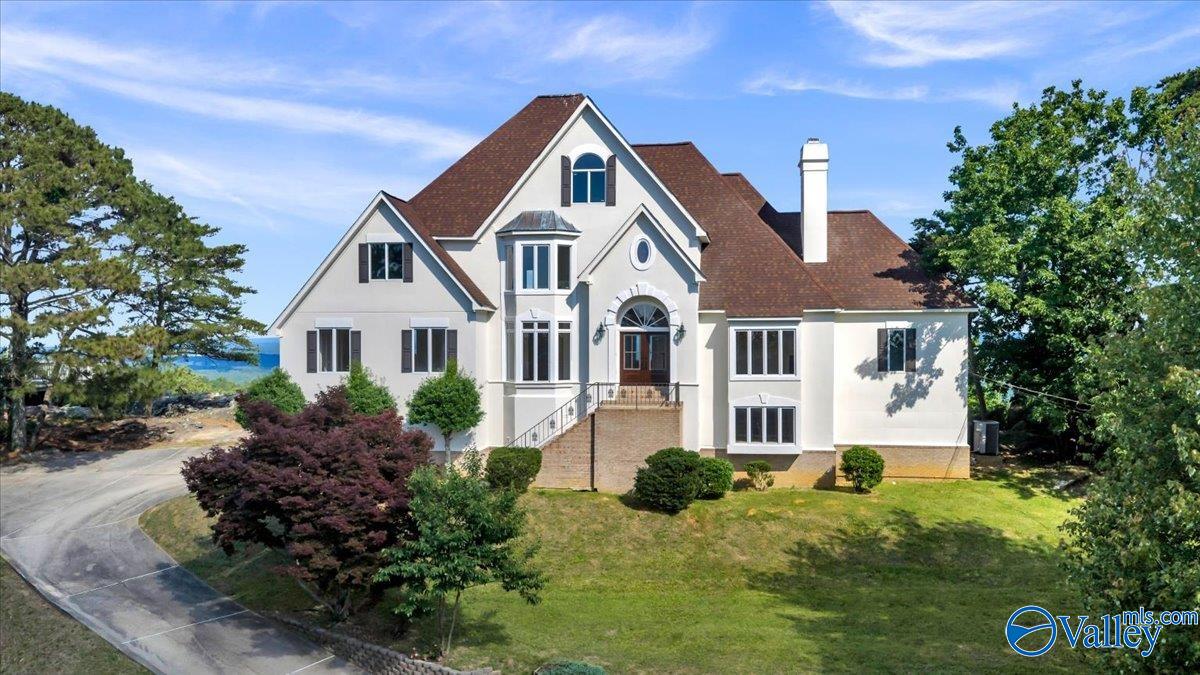 1507 Bellevue Drive