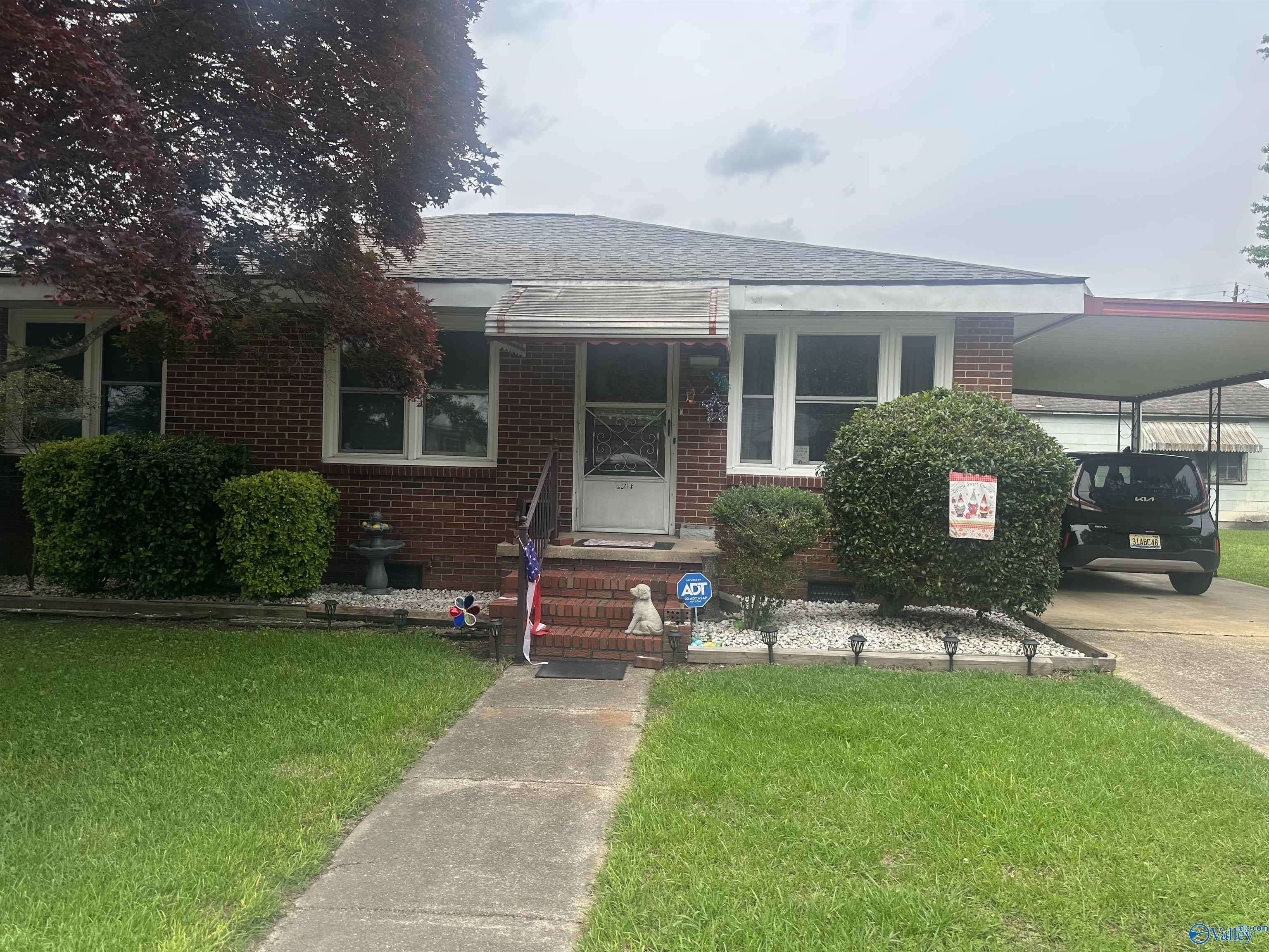 220 E Walnut Street, Gadsden, Alabama image 1