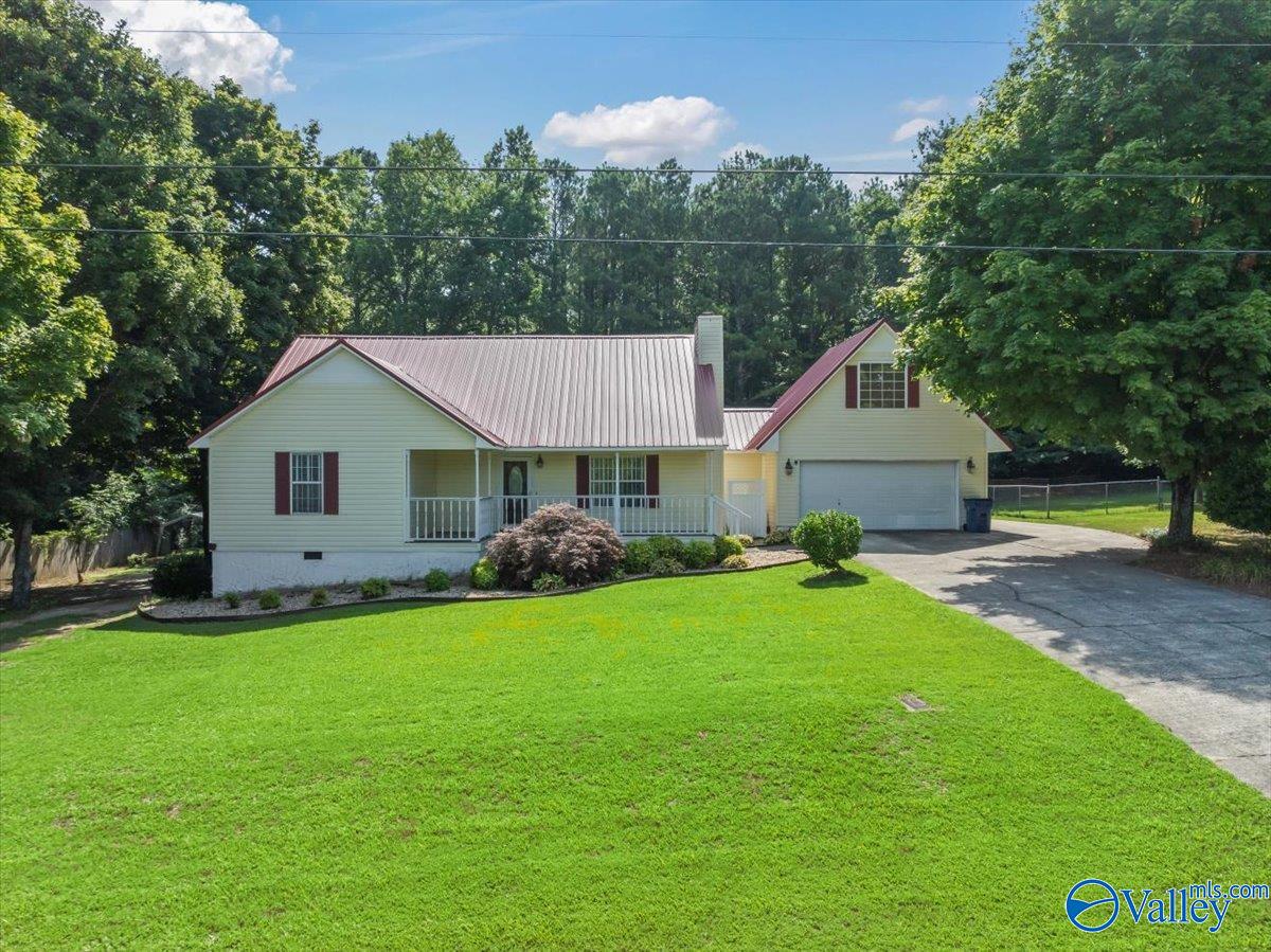 360 Lemon Tree Circle, Union Grove, Alabama image 1