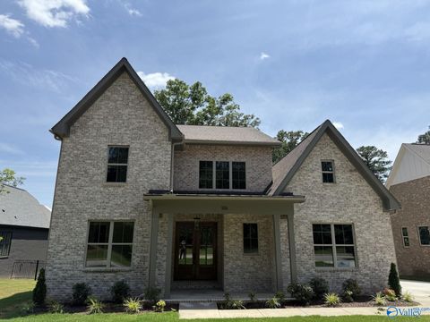 Homes For Sale - 106 Bishop Bend Drive<br/> Huntsville, AL 35806