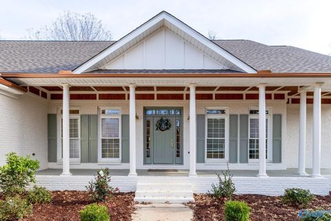 Photo of 103 Kauffman Circle, Madison, AL 35758 (MLS # 21905121)