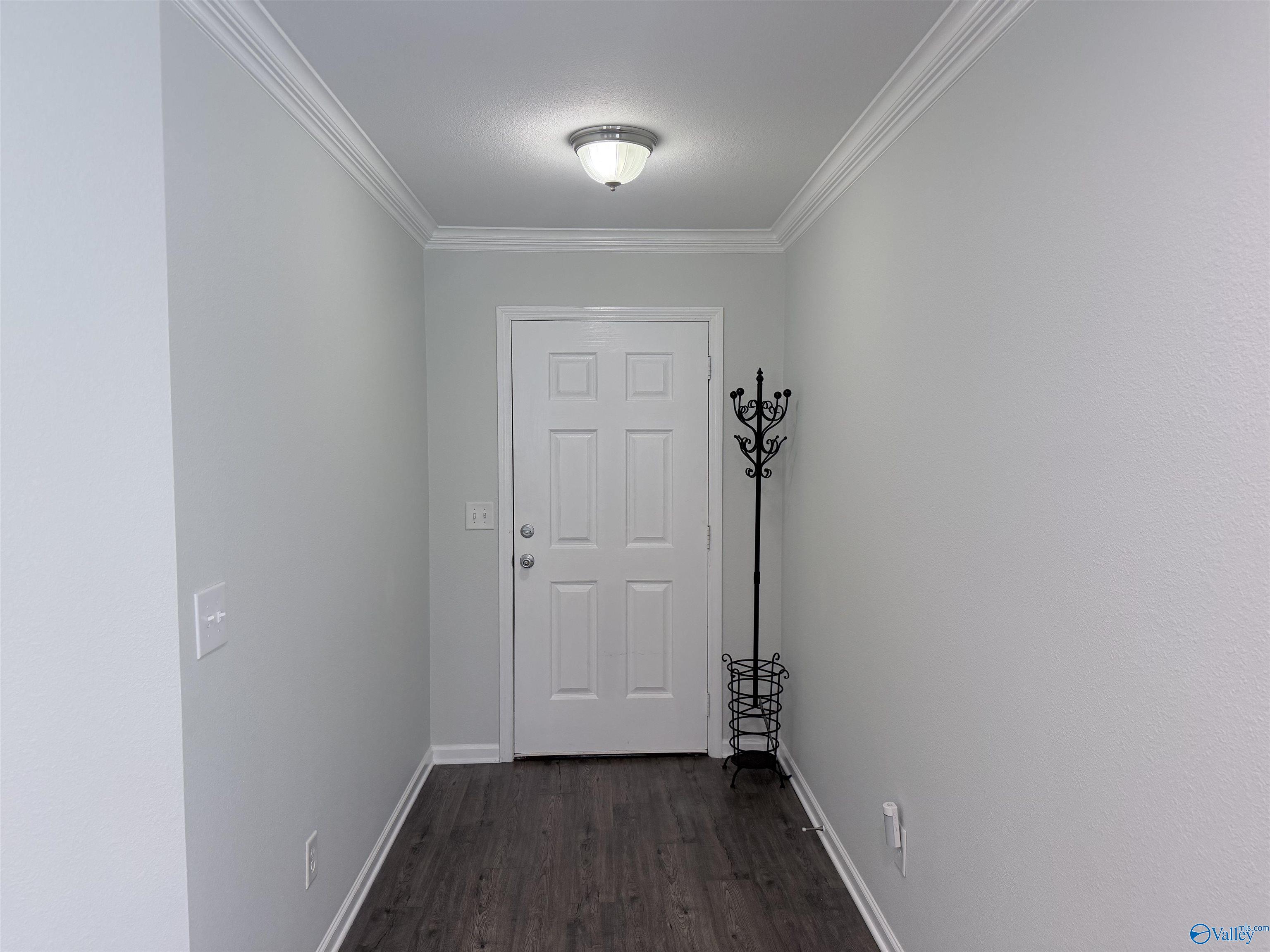 103 Coach Glen Drive