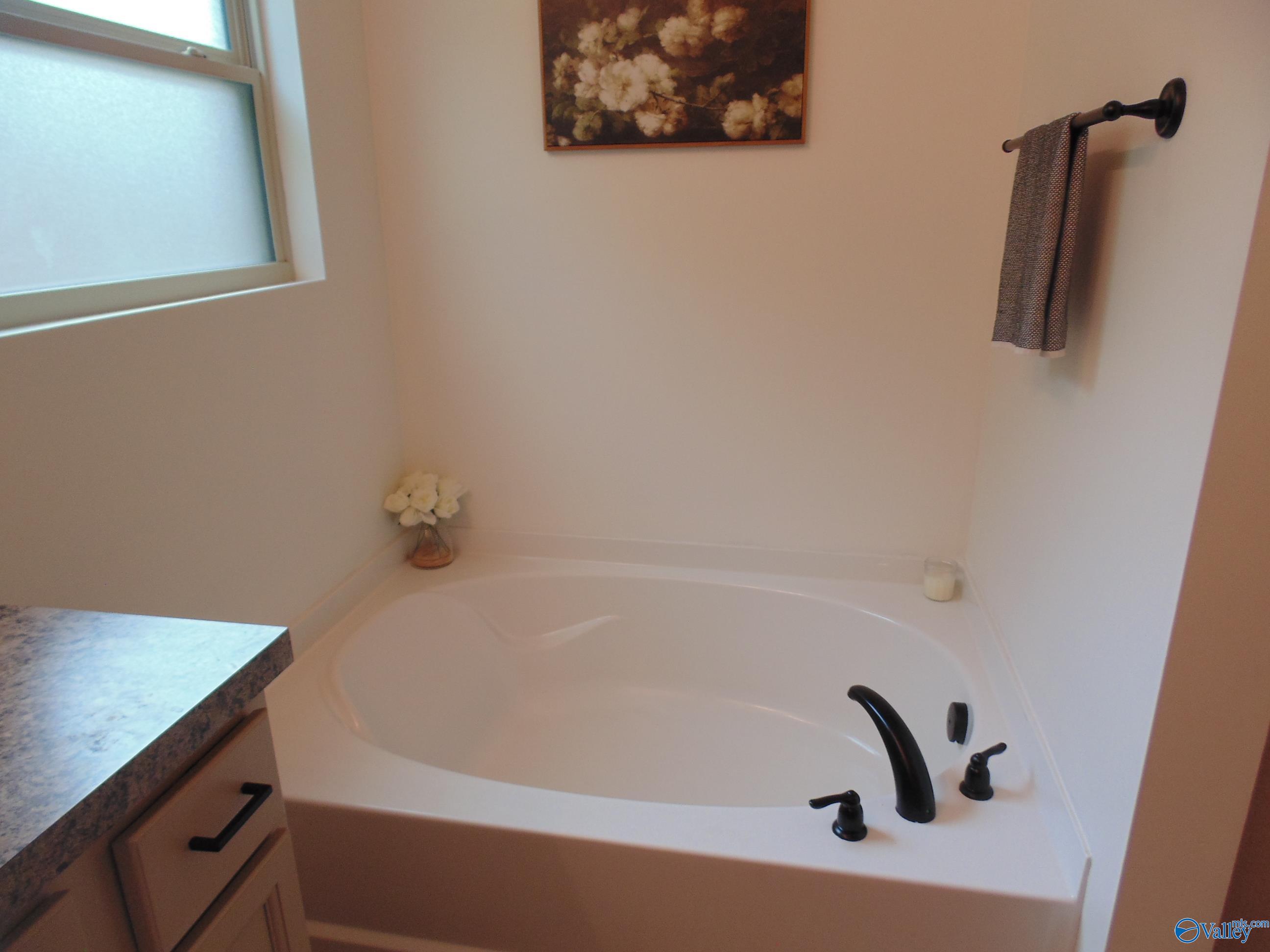 110 Oak Path Lane, Harvest, Alabama image 19