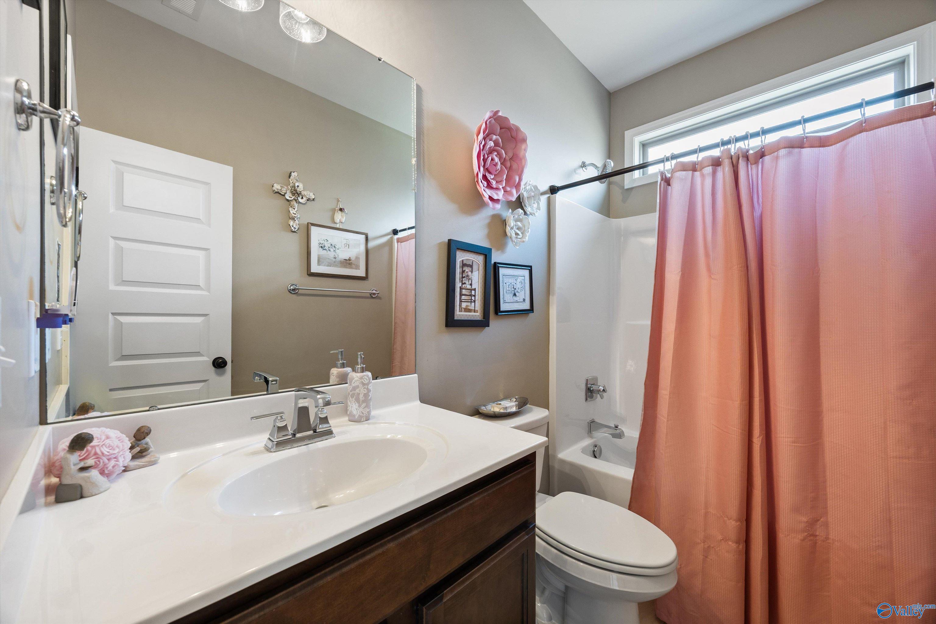 7417 Flint Crossing Circle, Owens Cross Roads, Alabama image 46