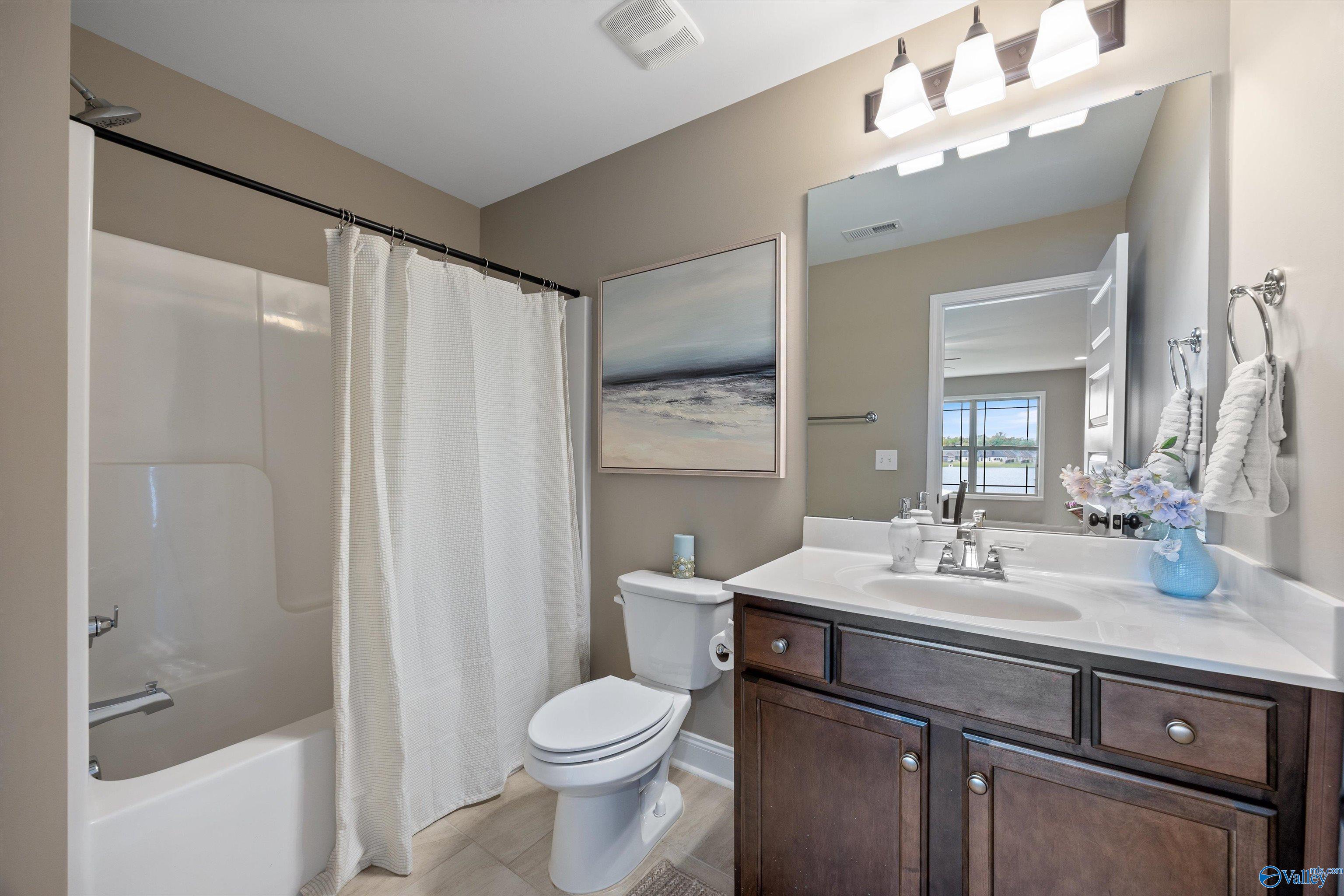 7417 Flint Crossing Circle, Owens Cross Roads, Alabama image 35