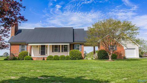 Photo of 2423 County Road 177, Henagar, AL 35978 (MLS # 21915567)