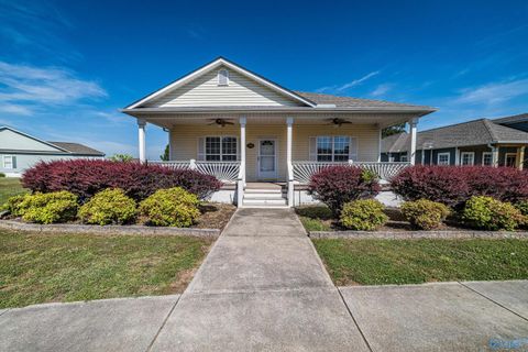 Photo of 5699 Bay Village Drive, Athens, AL 35611 (MLS # 21917388)