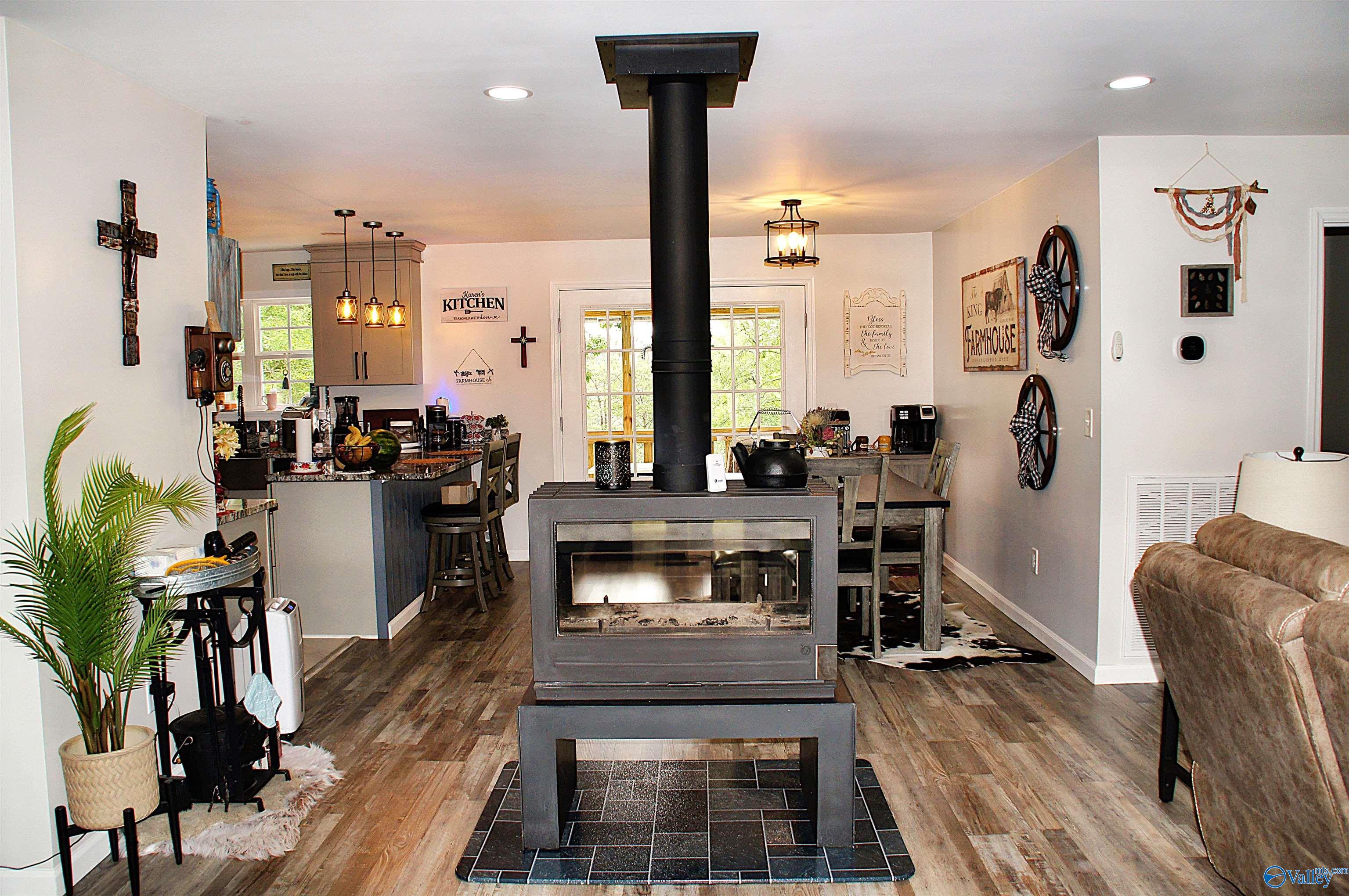 355 Lake Mary Louise Rd, Gadsden, Alabama image 3