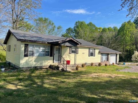 Homes For Sale - 4336 County Road 1742<br/> Holly Pond, AL 35083