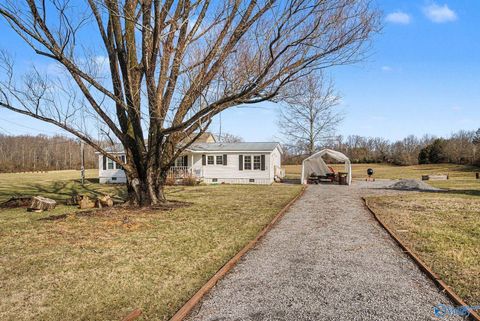 Mobile Home For Sale - 108 Gross Lane<br/> Jackson County, Woodville, AL 35776