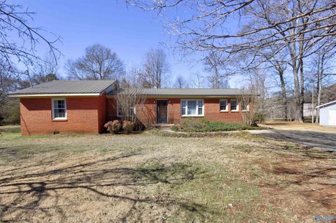 Homes For Sale - 15277 Sanderson Road<br/> Harvest, AL 35749