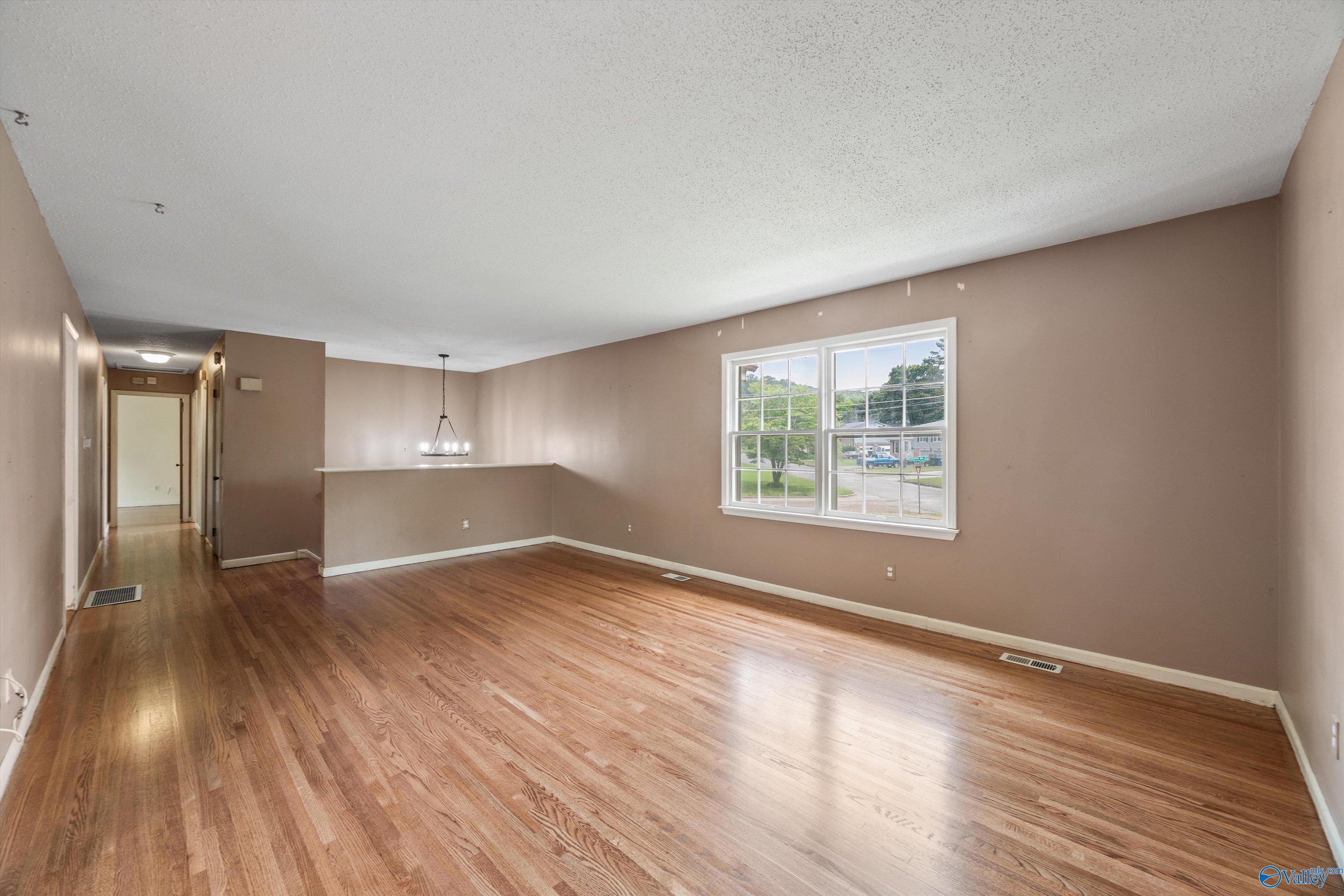 3911 Gardenside Drive, Huntsville, Alabama image 8