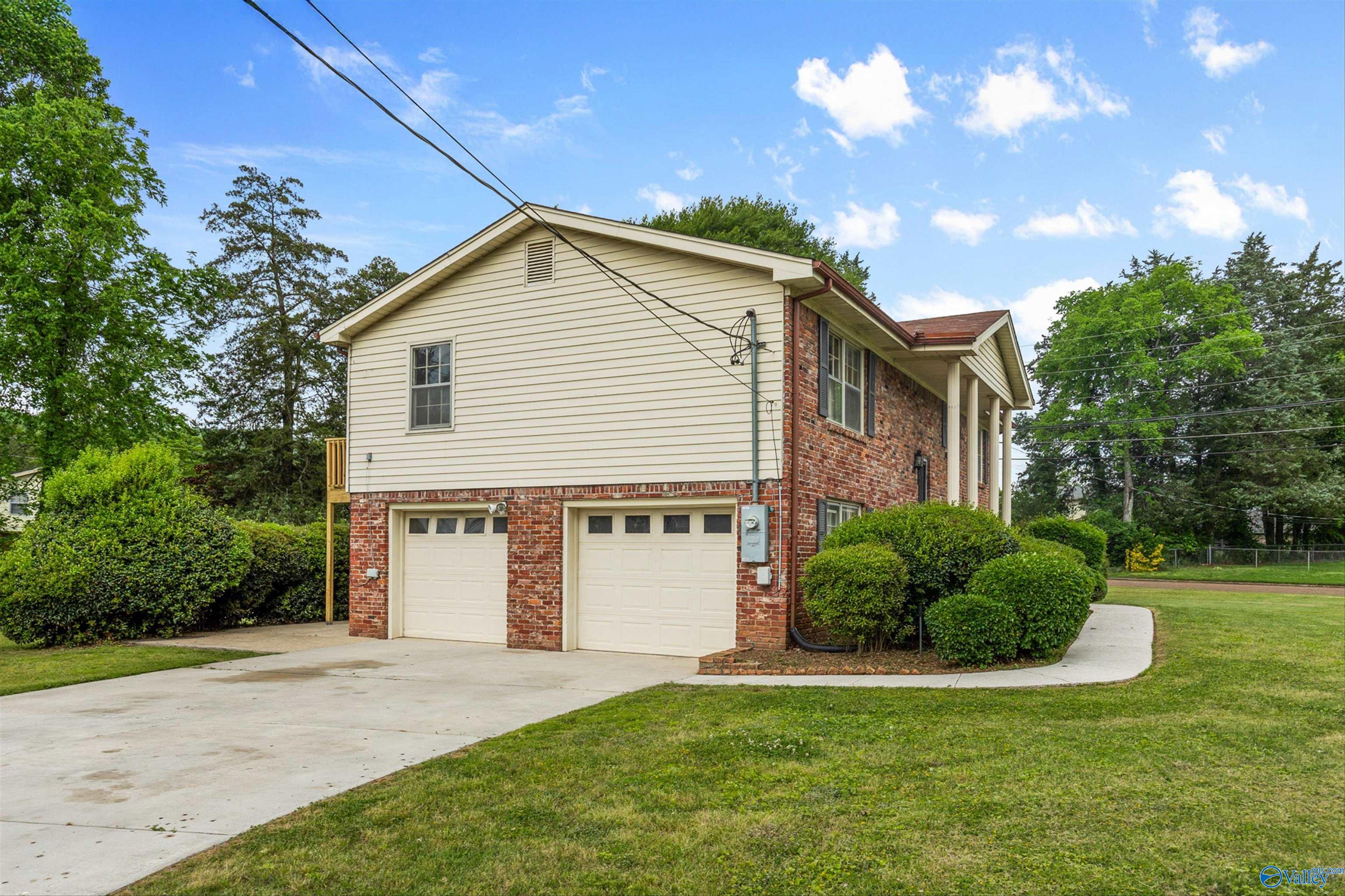 3911 Gardenside Drive, Huntsville, Alabama image 3