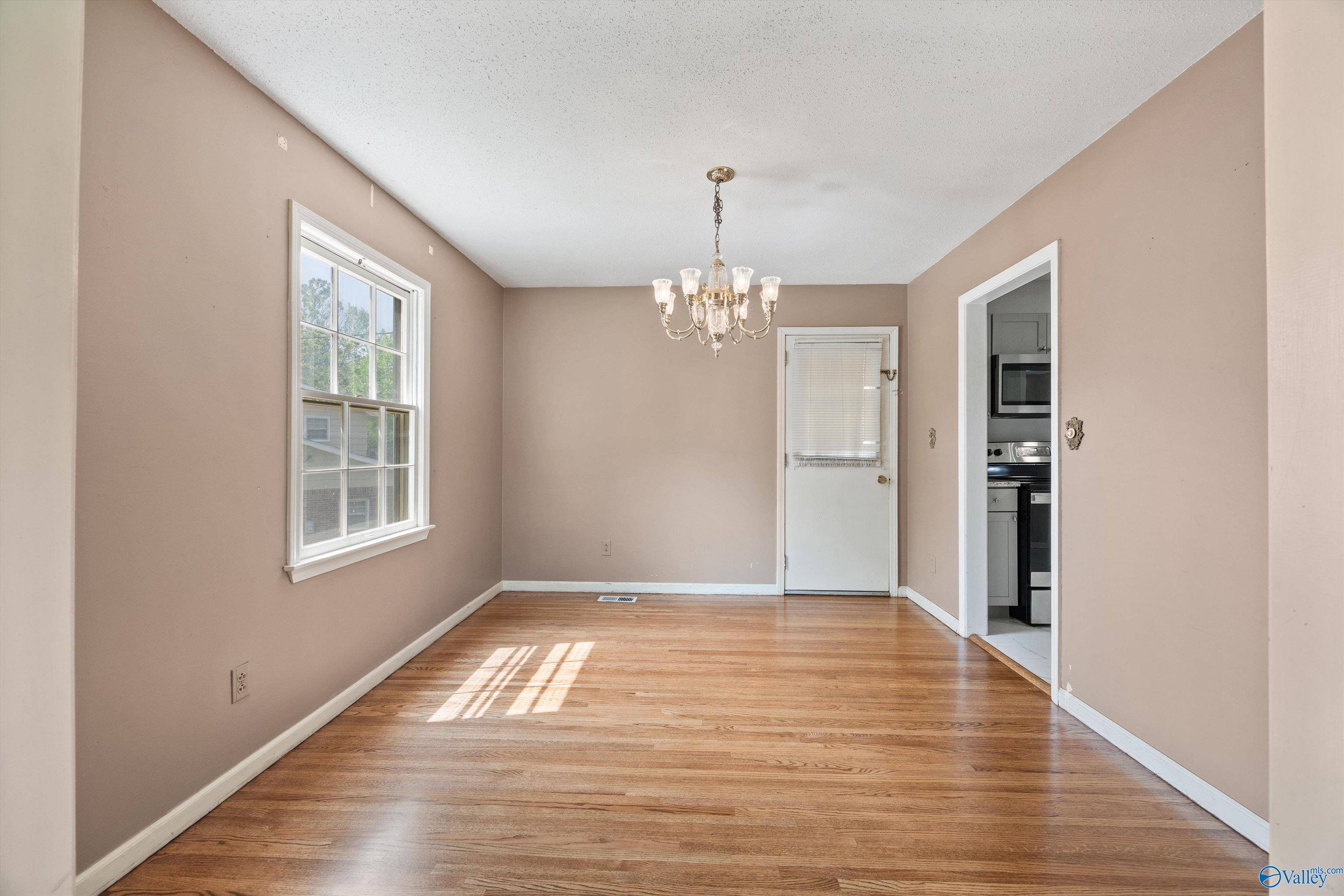 3911 Gardenside Drive, Huntsville, Alabama image 10