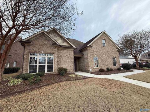 Homes For Sale - 14050 Muirfield Drive<br/> Athens, AL 35611