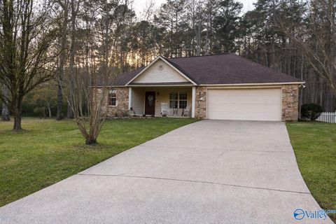 Photo of 119 Bowman Drive, Leesburg, AL 35983 (MLS # 21912784)