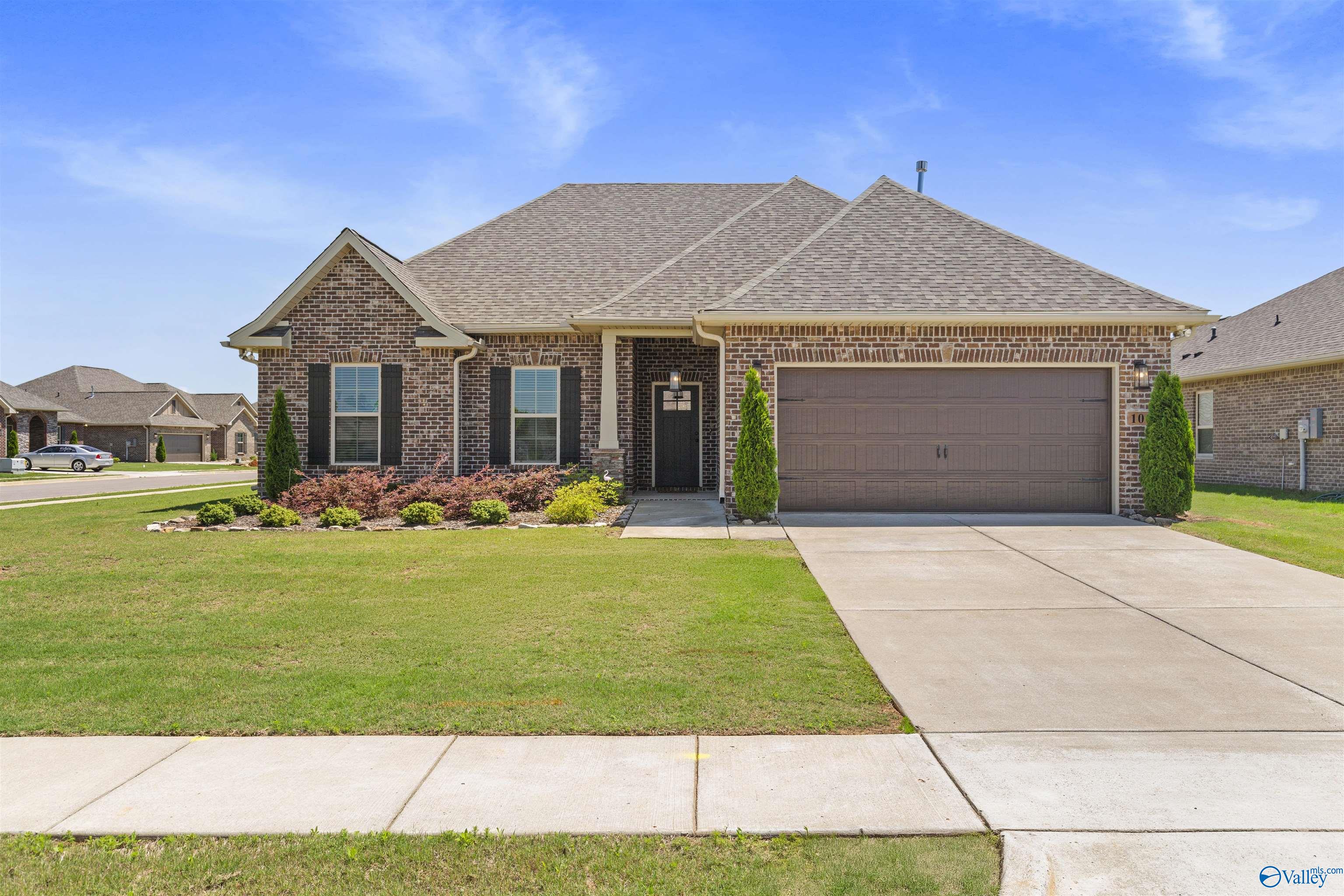 100 Tanner Drake Court, New Market, Alabama image 1