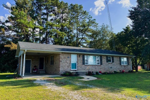 Homes For Sale - 12502 Browns Ferry Road<br/> Limestone County, Athens, AL 35611