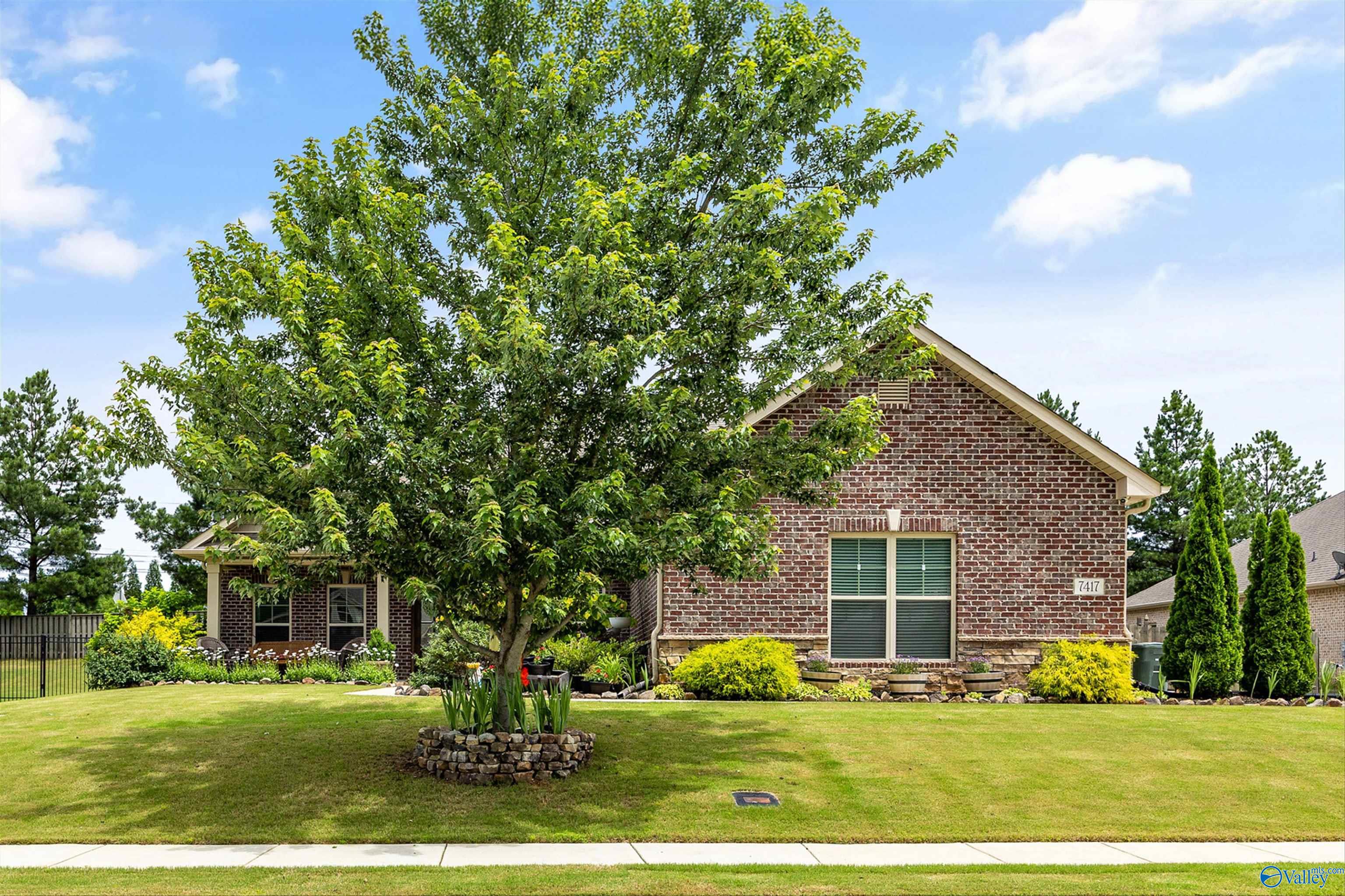 7417 Nature Walk Way, Owens Cross Roads, Alabama image 3