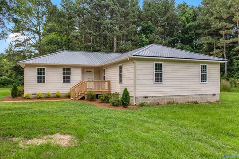 Homes For Sale - 93 Gowens Circle<br/> Hokes Bluff, AL 35903