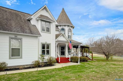 Photo of 1895 County Road 305, Moulton, AL 35650 (MLS # 21911626)