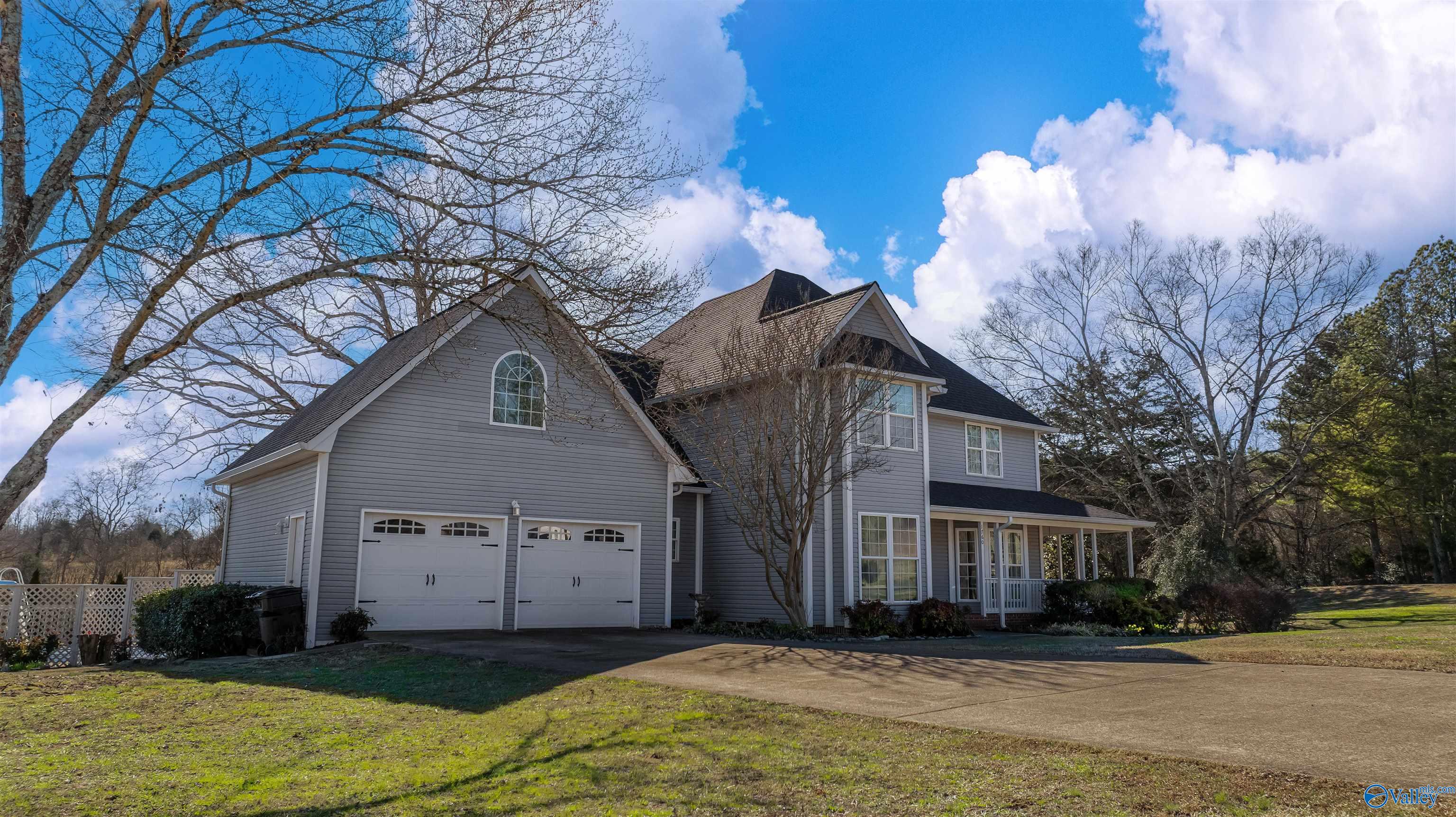 1760 Creek Drive, Fort Payne, Alabama image 2