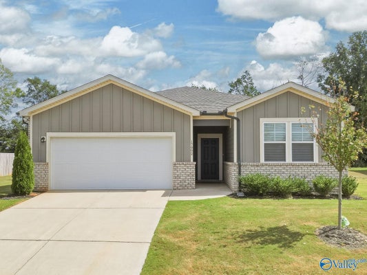 17992 DANIEL ISLAND DR, ATHENS, AL 35611 - Image 79344573ced1a9dc4ca04c626e68a628/1836729762