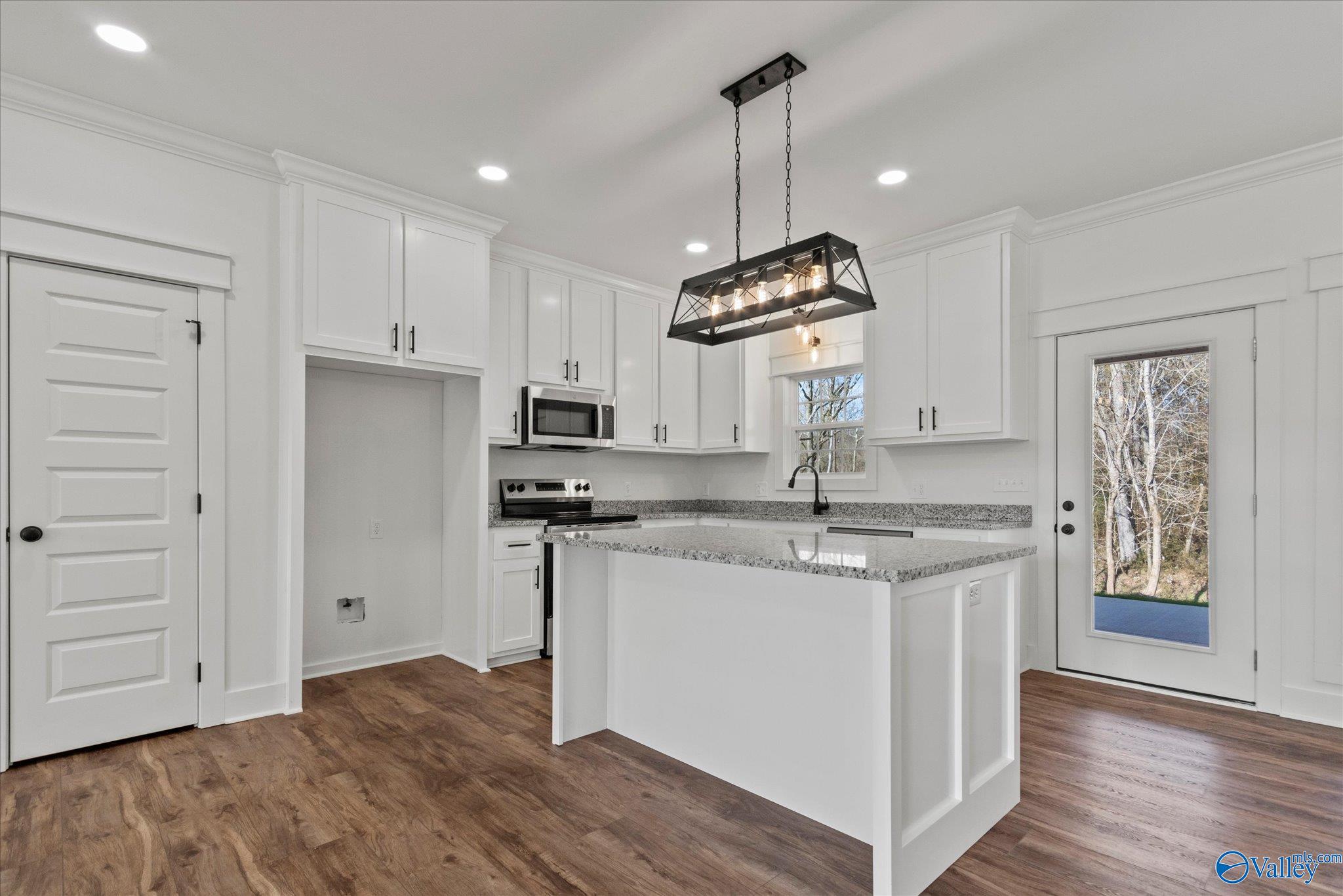 128 Carrington Lane, Albertville, Alabama image 4