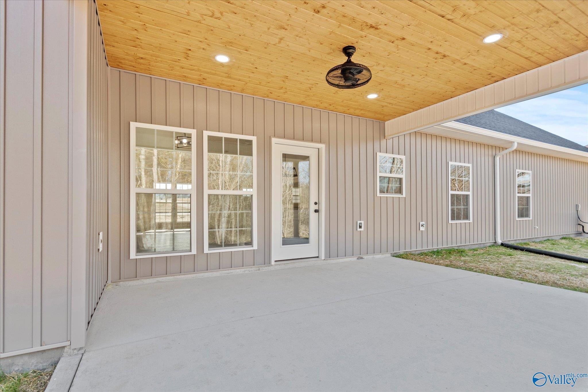 128 Carrington Lane, Albertville, Alabama image 21
