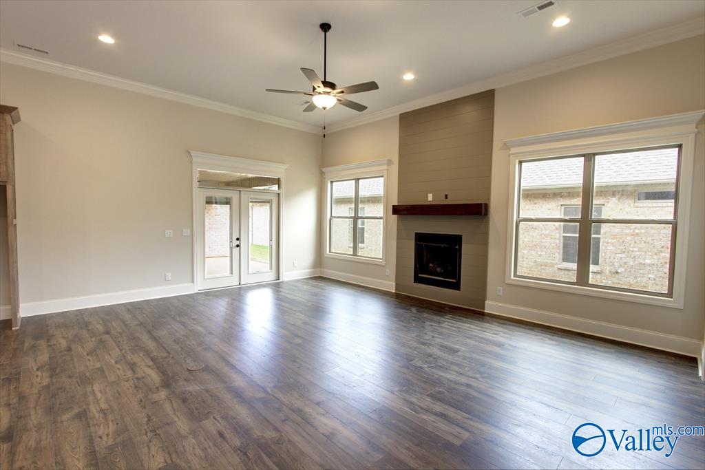 12404 Narayan Street