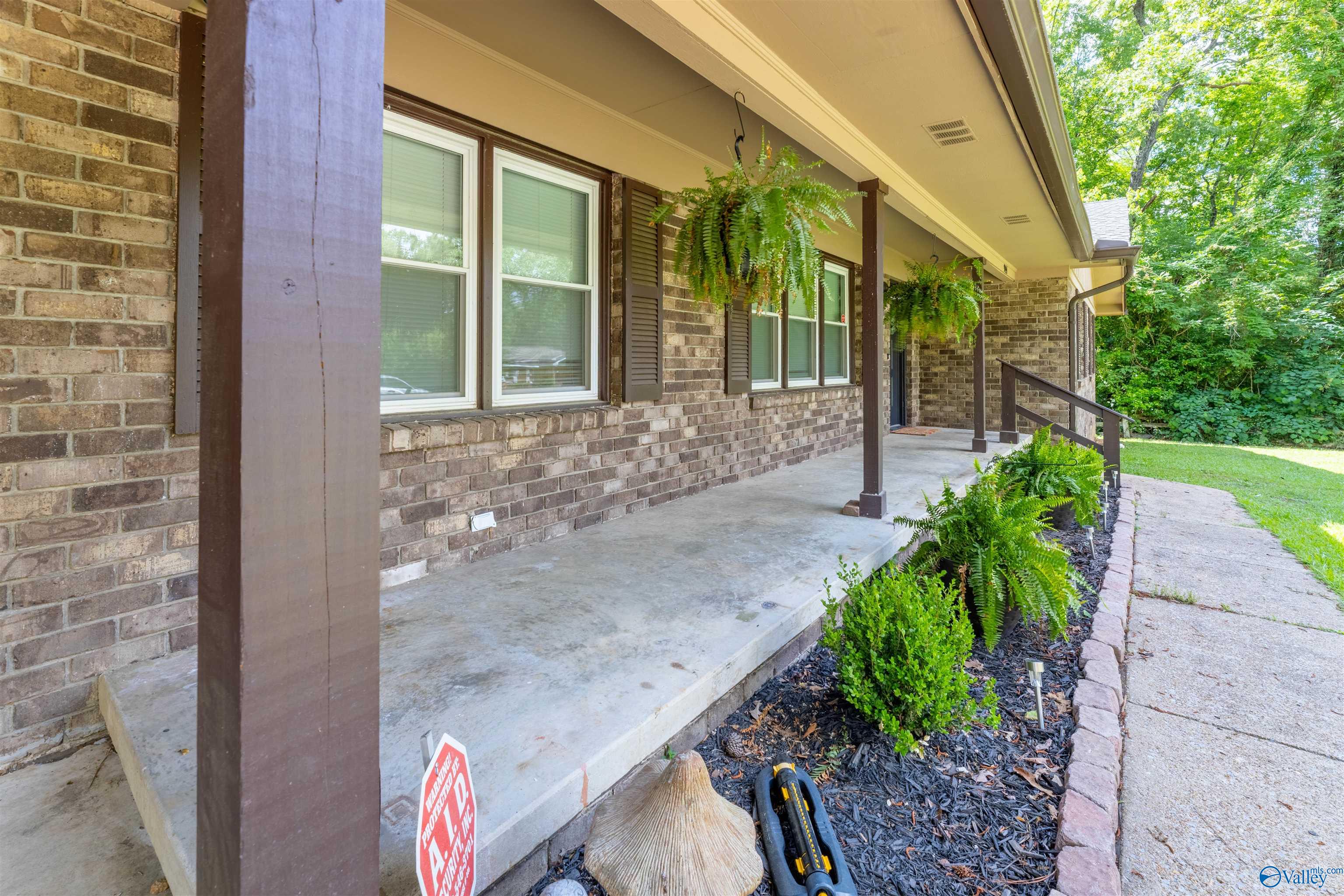 944 E Tomahawk Trail, Gadsden, Alabama image 7