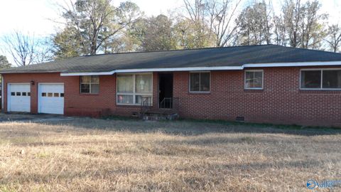 Photo of 1724 W 22nd Street, Anniston, AL 36201 (MLS # 21906207)