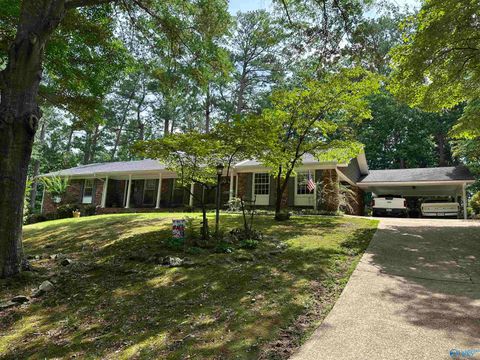 Homes For Sale - 107 Dogwood Drive<br/> Attalla, AL 35954