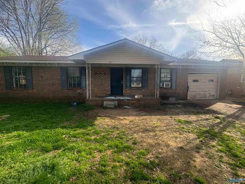 Homes For Sale - 505 Bellemeade Street<br/> Decatur, AL 35601