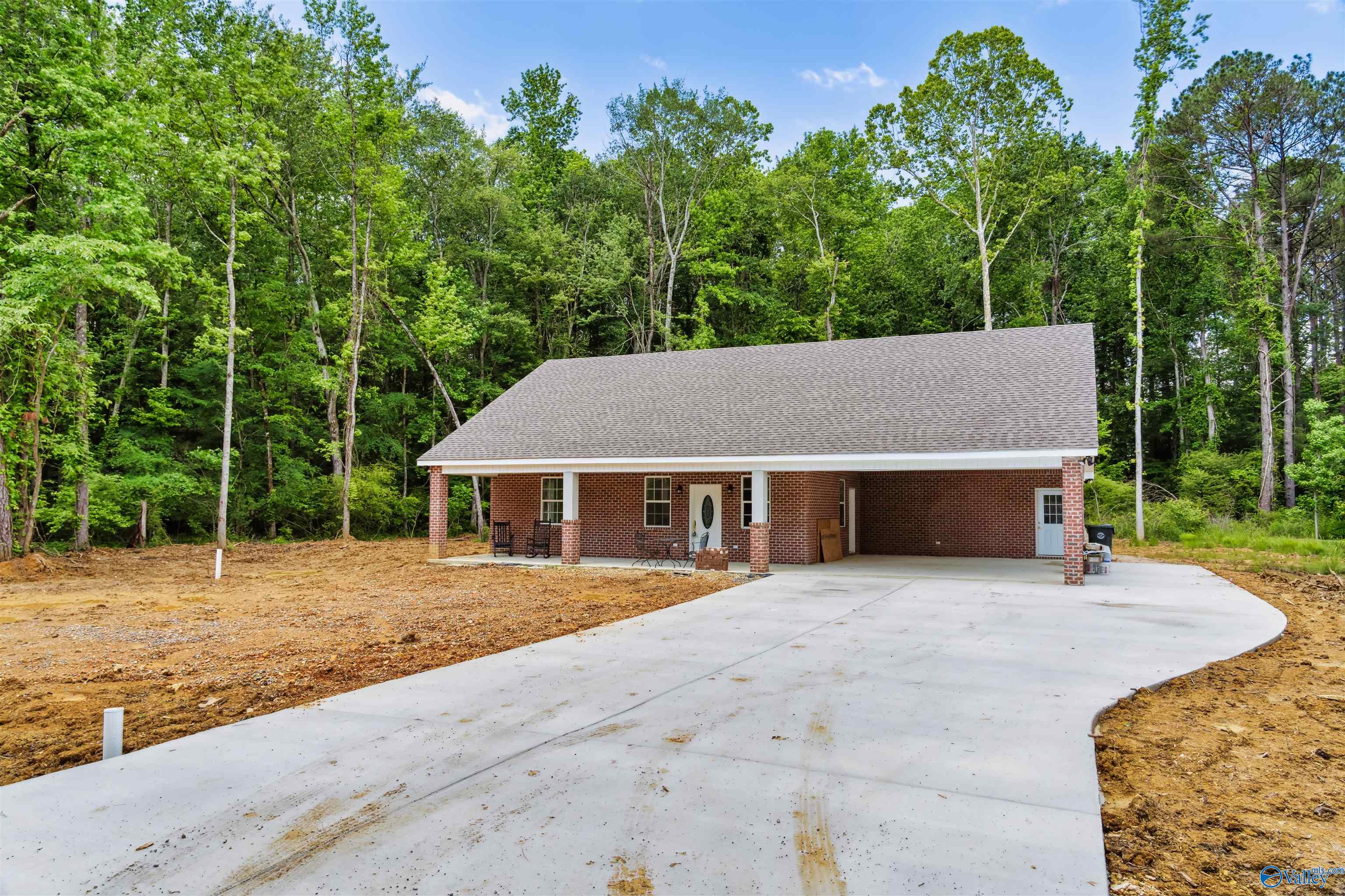 1201 Larry Drive, Scottsboro, Alabama image 3