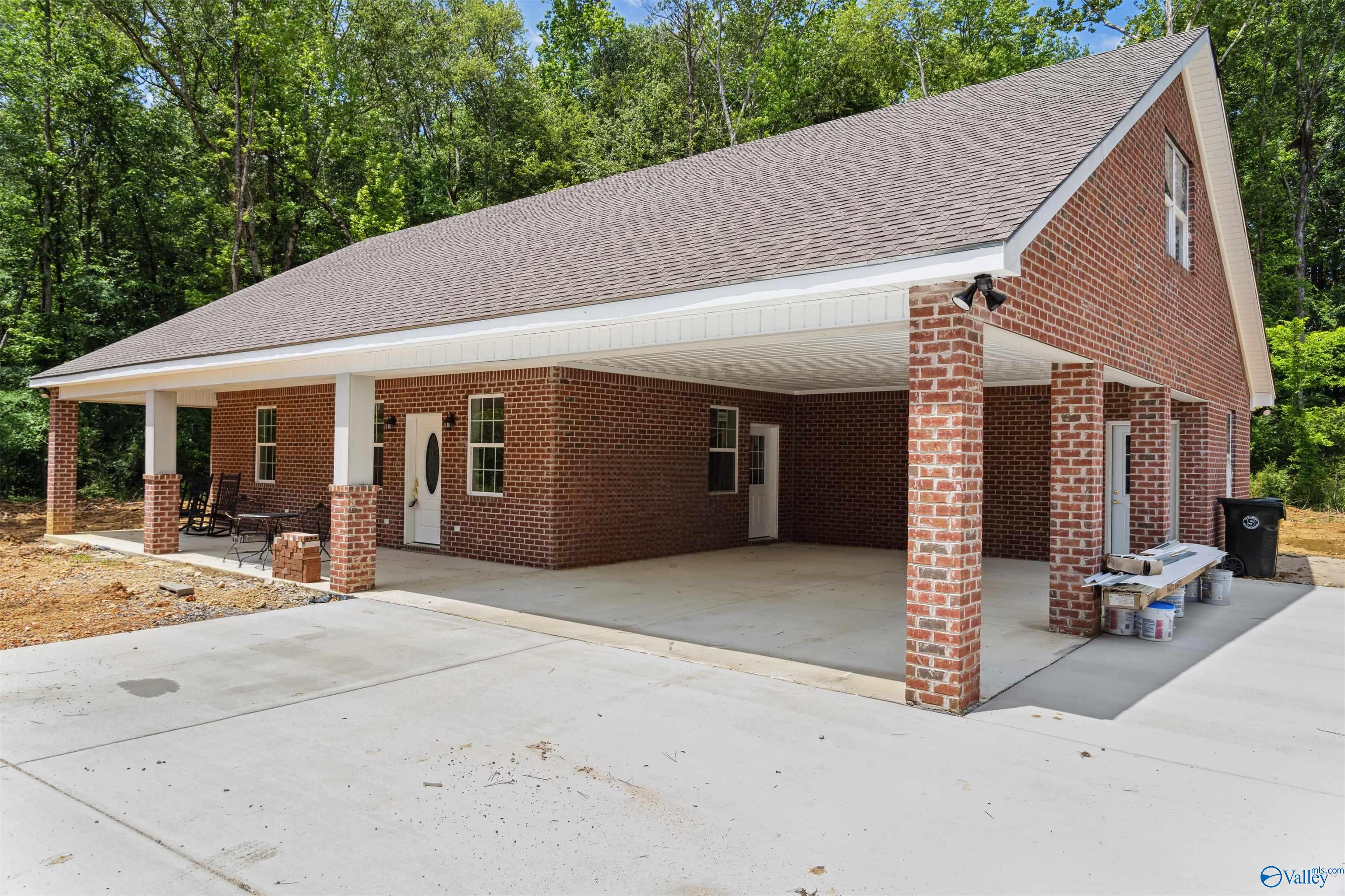 1201 Larry Drive, Scottsboro, Alabama image 4